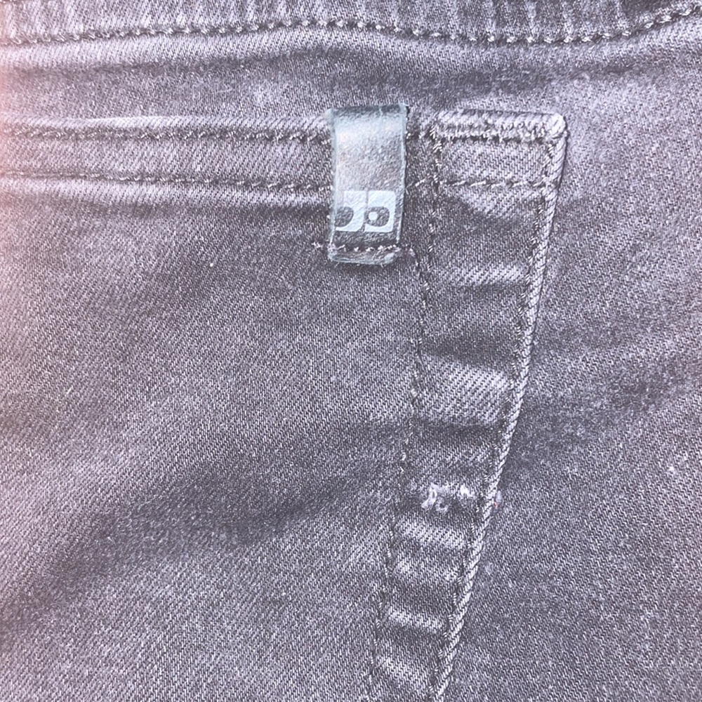 Joe Jeans - Picture 3 of 4